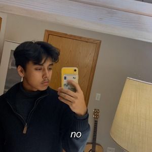 Meet your Posher, Alexis